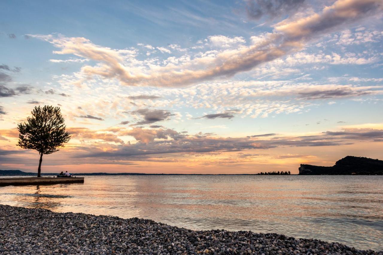 Appartamento Agata San Felice del Benaco Esterno foto
