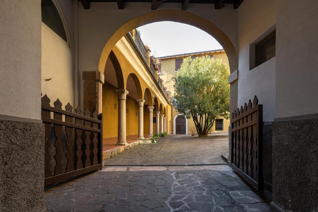 Appartamento Agata San Felice del Benaco Esterno foto