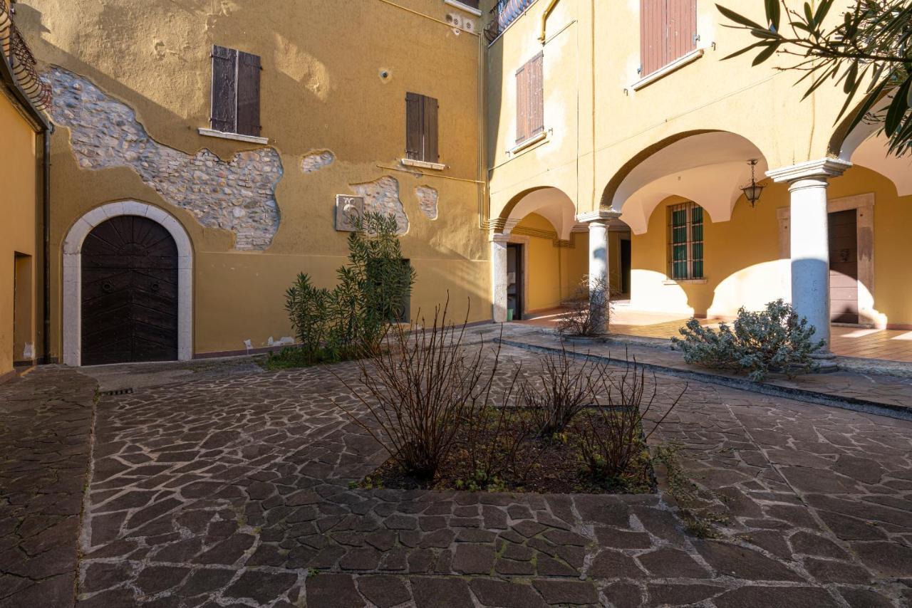 Appartamento Agata San Felice del Benaco Esterno foto